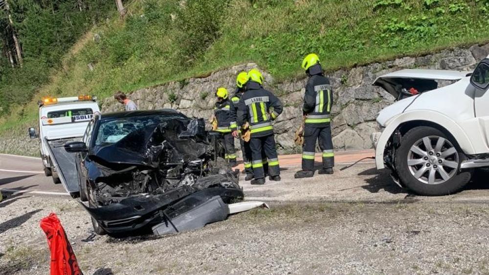 Gadertal Frau bei Frontalzusammenstoß erheblich verletzt Chronik