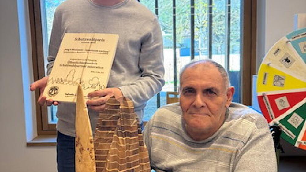 Waldschutzpreis 2025 für generationenübergreifendes Projekt „Jung & MischwAlt“