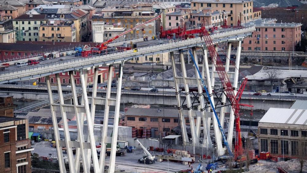 Genua: Neue Aufnahmen vom Einsturz der Morandi-Brücke