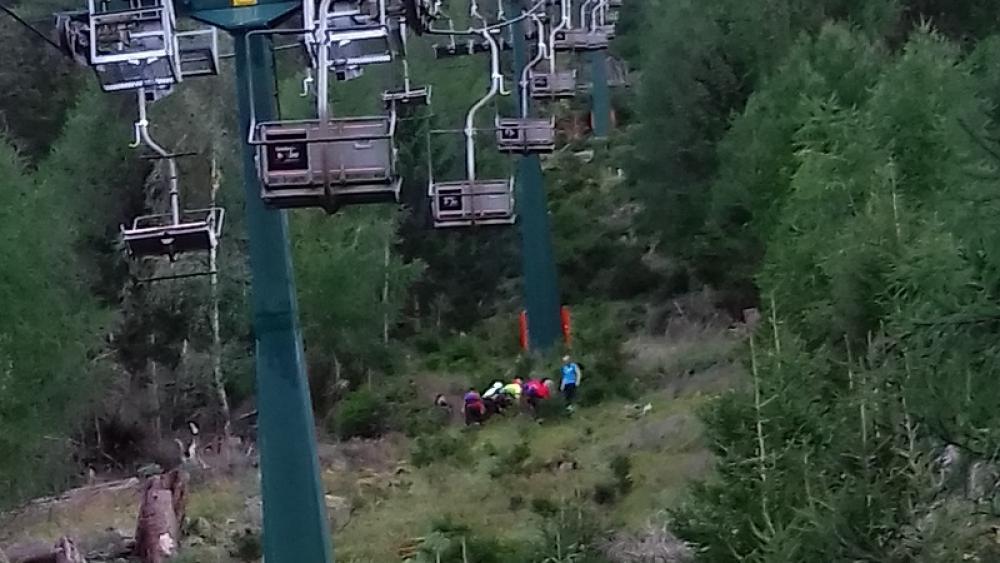 Tarscher Alm Mann aus Sessellift gestürzt