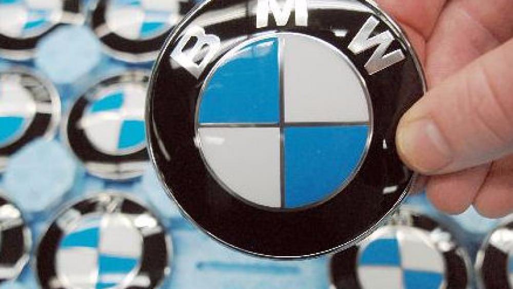 Запчасти бмв. Запчасти BMW. Детали на БМВ. BMW деталь. Запчасти для автомобиля BMW.