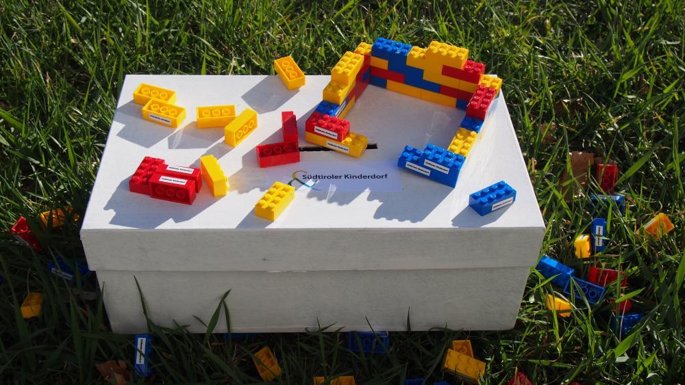 Südtiroler Gärtner bauen mit an einem sicheren Ort für Kinder