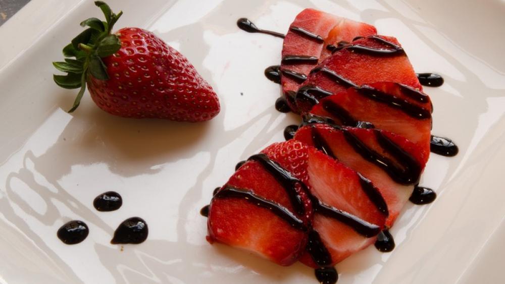 Feinschmecker-Tipp: Erdbeeren mit Balsamico