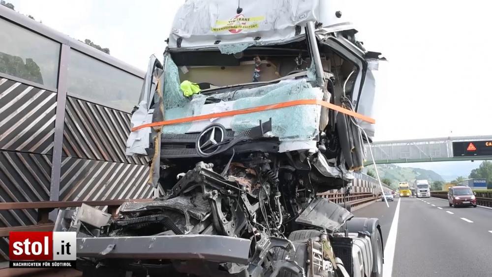 Schwerer Unfall Auf Der A22 Heute Schwerer Unfall auf der A22