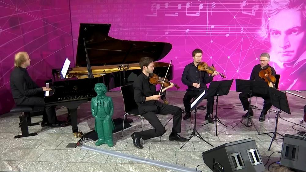 Симфония 10 000 музыкантов. 10 symphony. Автомобильный сабвуфер урал symphony 12. 10 symphony. Концерты в лейпциге.