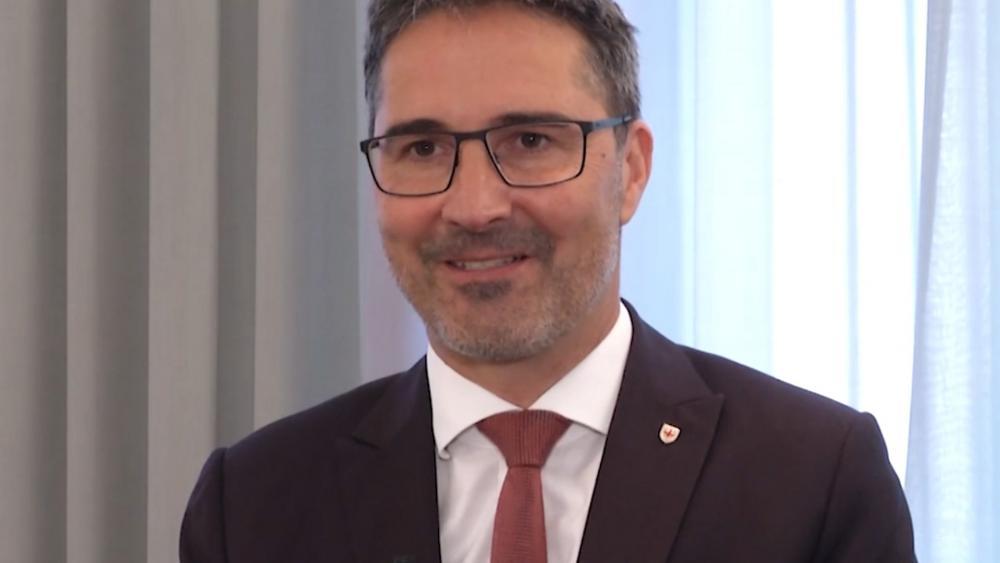 Von Enormer Bedeutung Von Enormer Bedeutung