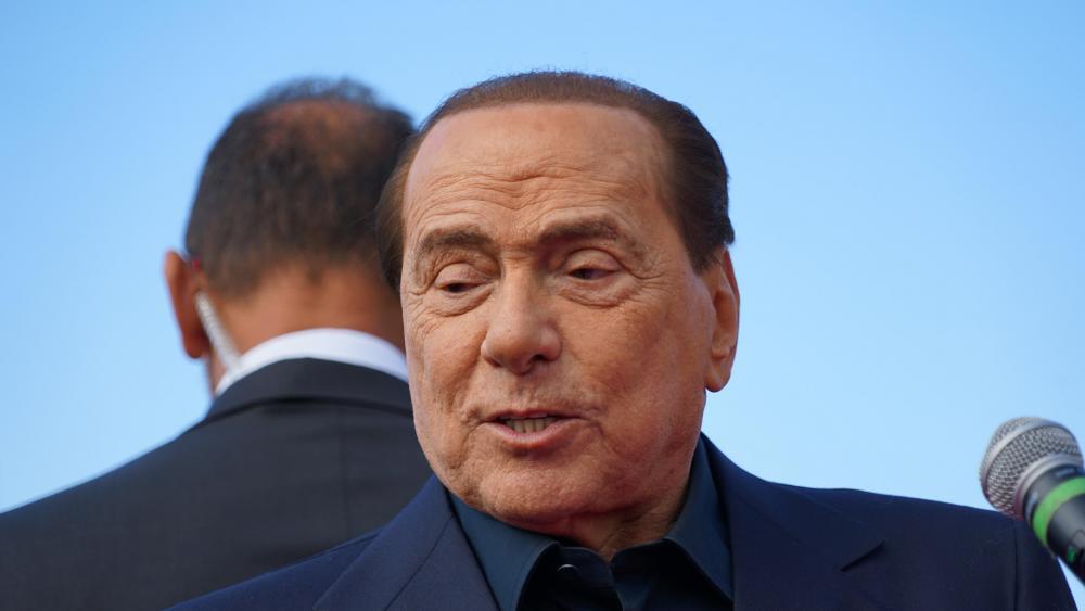 Berlusconi Ich Kampfe Gegen Eine Hollische Krankheit