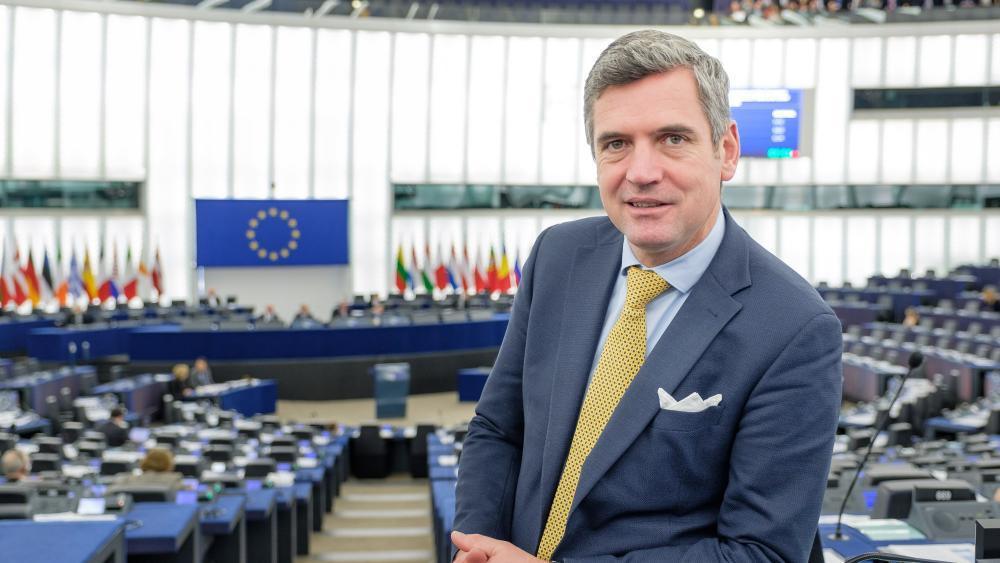 Dorfmann „Habe MeloniEntscheidung aus der Zeitung erfahren“ Politik