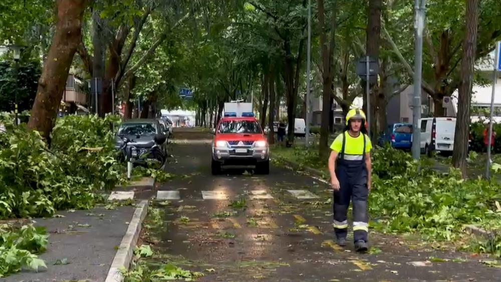 Feuerwehren auch in Bozen im Dauereinsatz