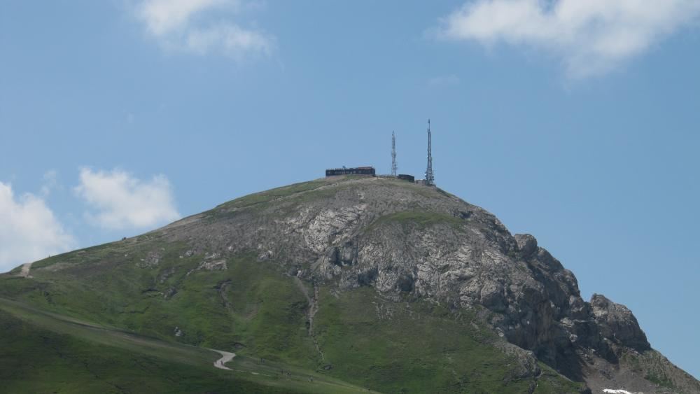 Col-Rodella-58-J-hriger-st-rzt-mit-Paragleiter-ab-Tot