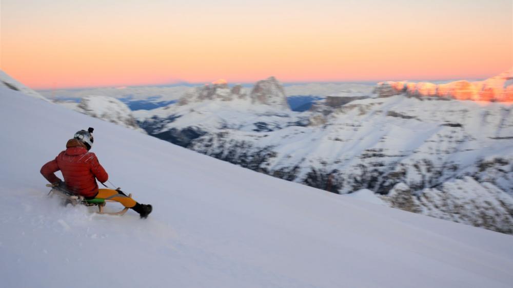Rekord gelingt: Mit der Rodel von der Marmolata - Panorama | stol.it