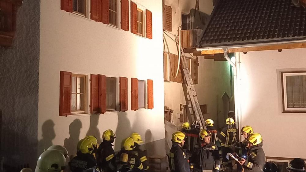 Feuer Brand in Wohnhaus in Stilfs unter Kontrolle Chronik stol.it