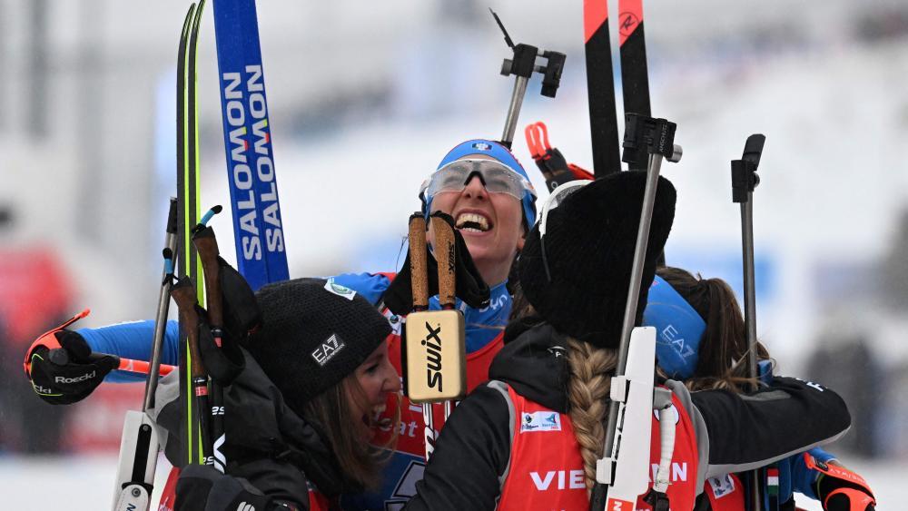 https://s3-images.stol.it/_images/fit/1000x563/img/2025/11/lisa-vittozzi-oben-feiert-ihr-weltcup-comeback-in-der-damen-staffel.jpg