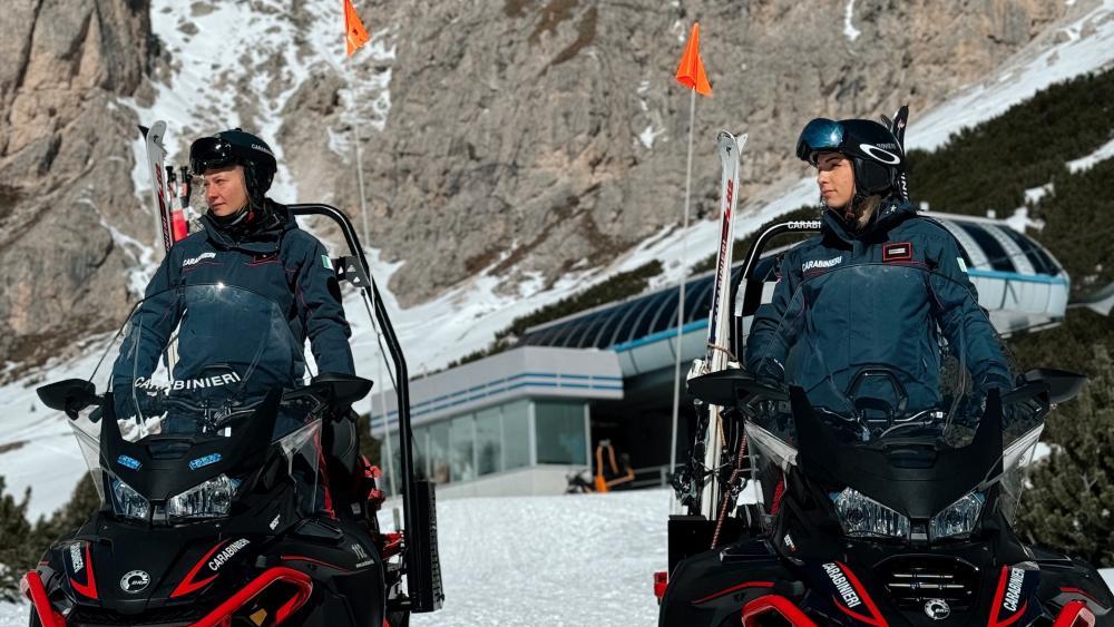 Mehr als nur Kontrollen: Carabinieri als Lebensretter auf der Piste