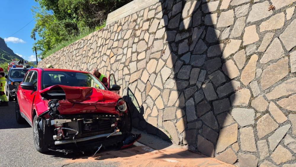 Waidbruck: Zwei Personen nach Unfall ins Krankenhaus gebracht