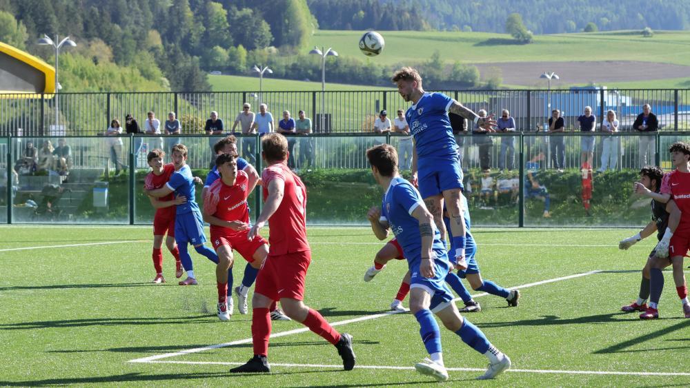 Später Ausgleich: Brunecks kleiner Dämpfer im Titelrennen