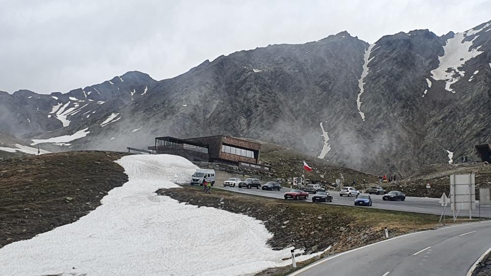 Timmelsjoch nach Schneefällen wieder gesperrt