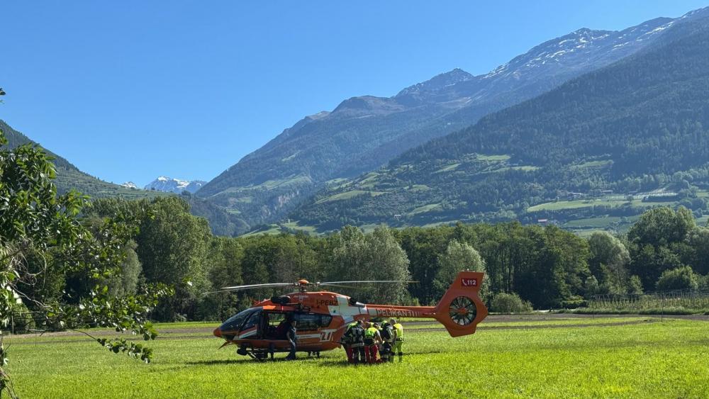 Glurns: Crash zwischen Auto und Motorrad – Ein Schwerverletzter