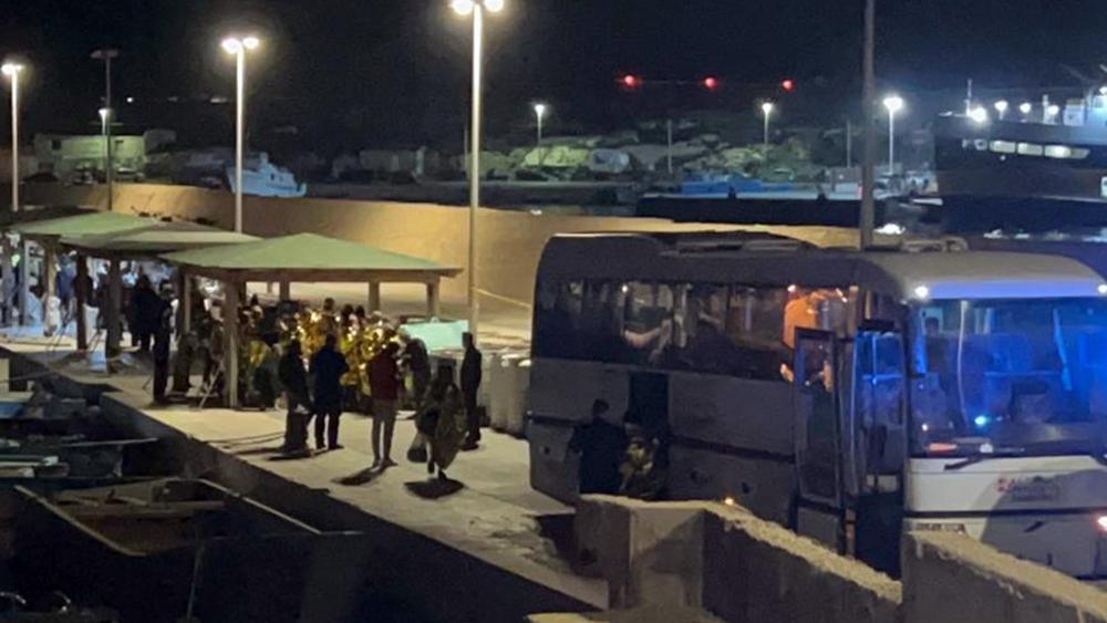 Säugling stirbt nach Ankunft auf Lampedusa an Unterkühlung