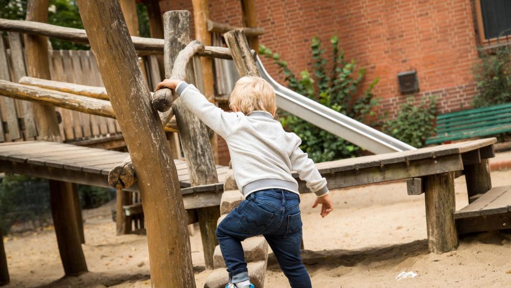 Kleinkinder in Portugal ausgesetzt: Französisches Paar in U-Haft