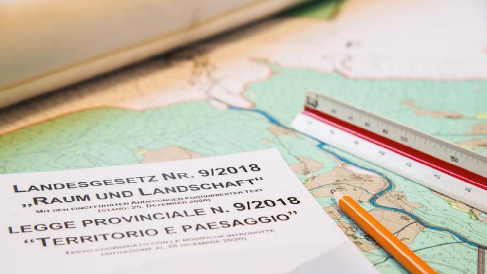 Landesgesetz Raum und Landschaft: Anpassungen auf Weg gebracht