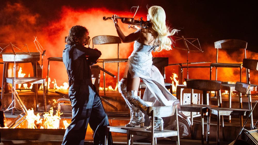 Favoritensiege im ersten ESC-Halbfinale