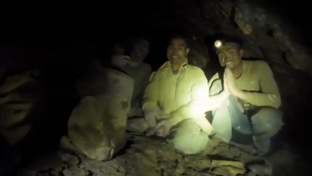 Rettung der Goldsucher aus Höhle soll bald beginnen