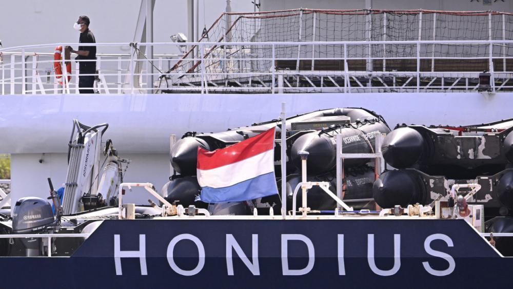 Hondius  nach Hantavirus-Ausbruch in Rotterdam eingetroffen