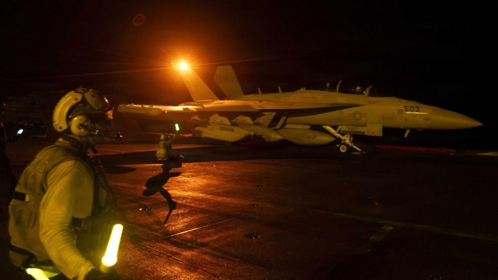 USA greifen Raketenstellungen im Iran und Minen-Schiffe an