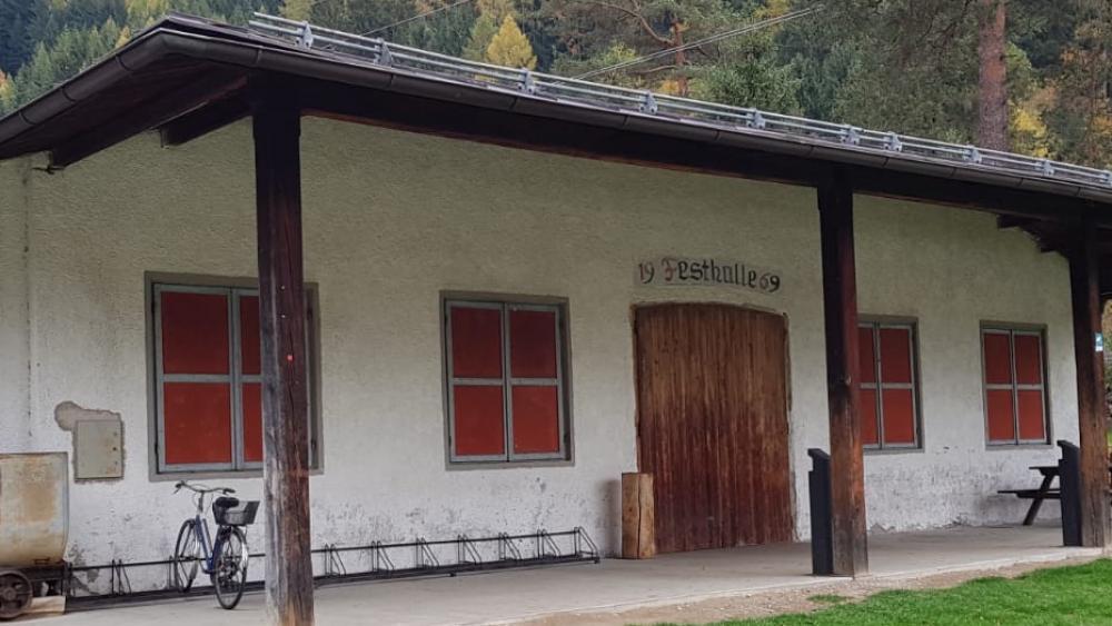 Festhalle in Wiesen/Pfitsch wird abgerissen: Was ist geplant?