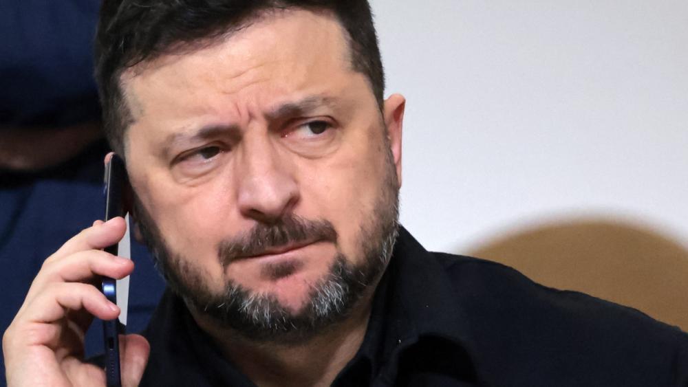 Selenskyj kündigt neue Drohnenangriffe auf Russland an