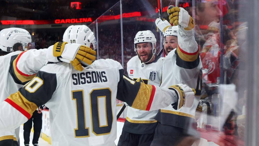 Spektakulärer Krimi: Vegas gewinnt Final-Auftakt