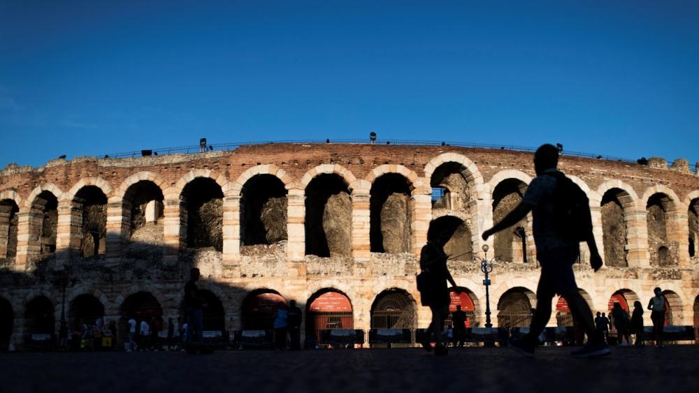 Großevent in Arena von Verona für neapolitanisches Liedgut
