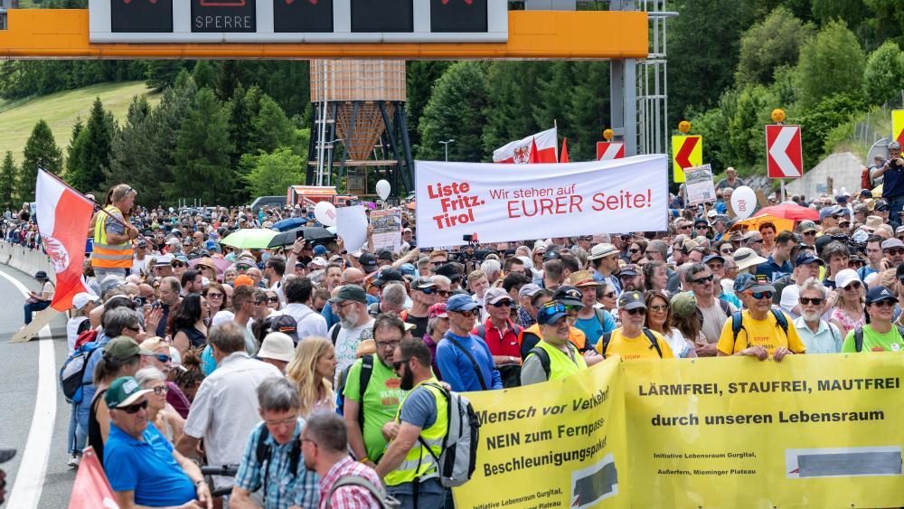 Nach Brennersperre: Grüne werfen Kompatscher „politischen Fehler“ vor