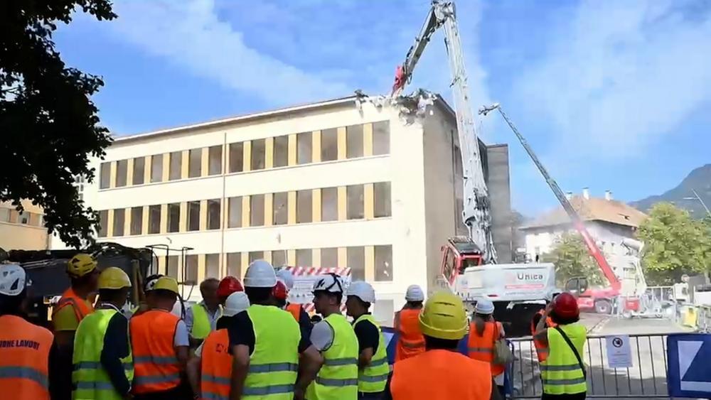 Abbrucharbeiten beginnen - Bibliothekszentrum kommt