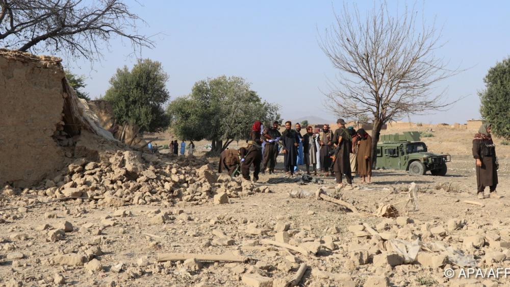 Pakistan bombardiert Ziele in Afghanistan