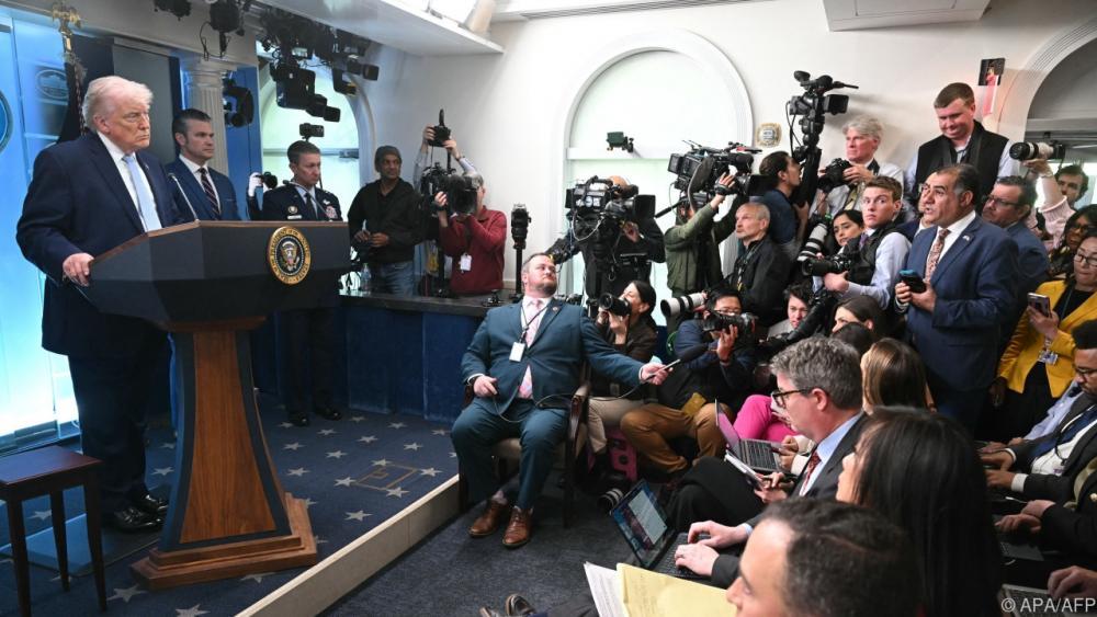 Trump verbannt CNN, MSNOW und Politico aus dem Weißen Haus