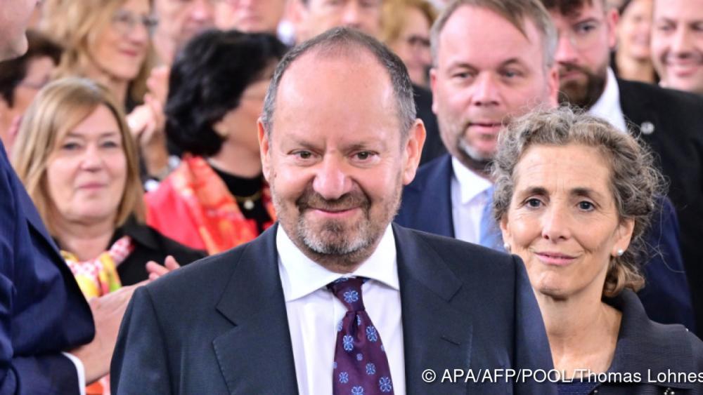 Philippe Sands in Frankfurt mit Friedenspreis geehrt