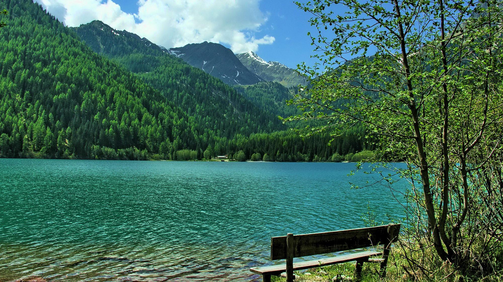 Petra Schoenrock - Gästehaus Am See Rund um den Antholzer See - Panorama | stol.it