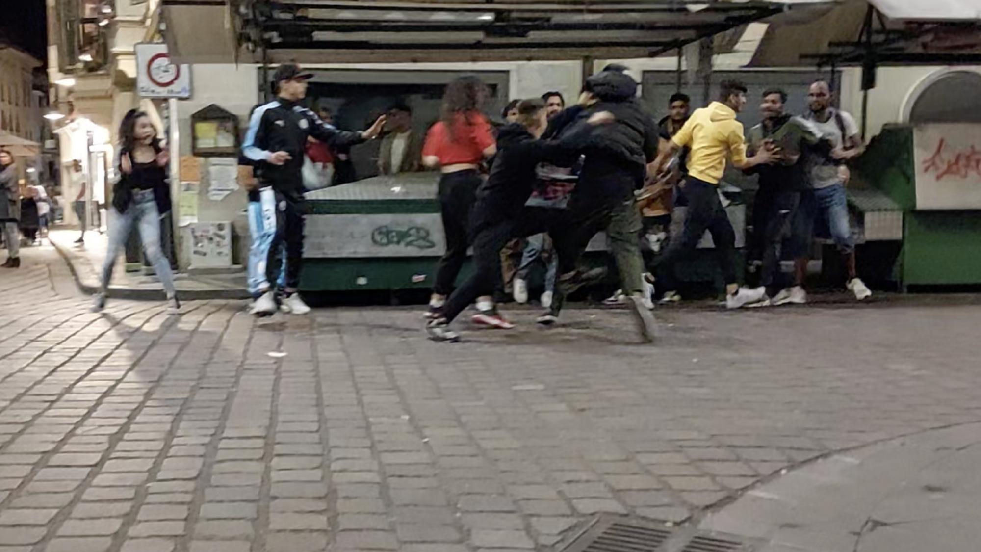 Schlägerei in Bozen: Die Angst geht wieder um - Chronik | stol.it