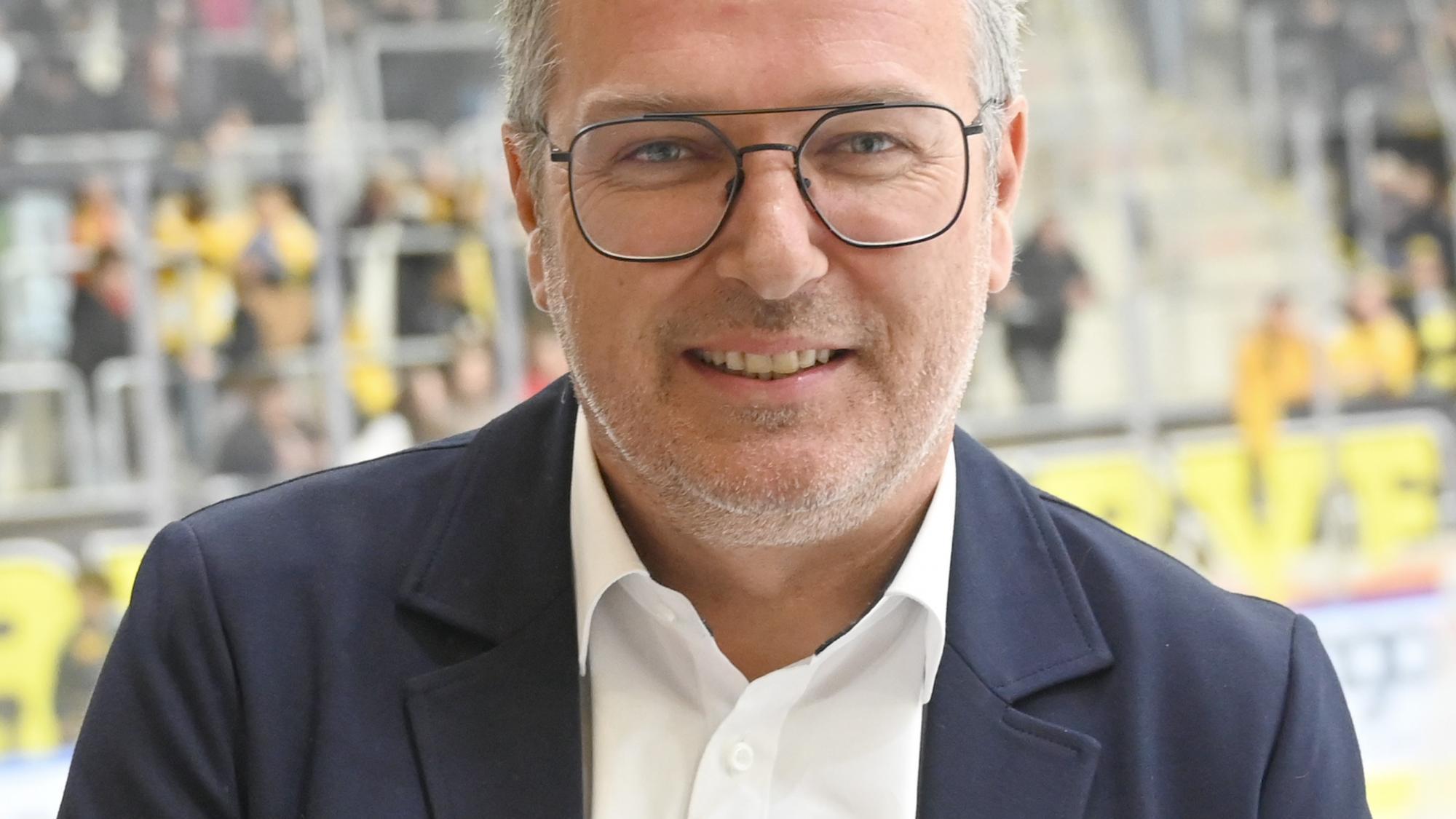 Jochen Schenk: So tickt der Anführer des Pusterer Hockey-„Rudels ...