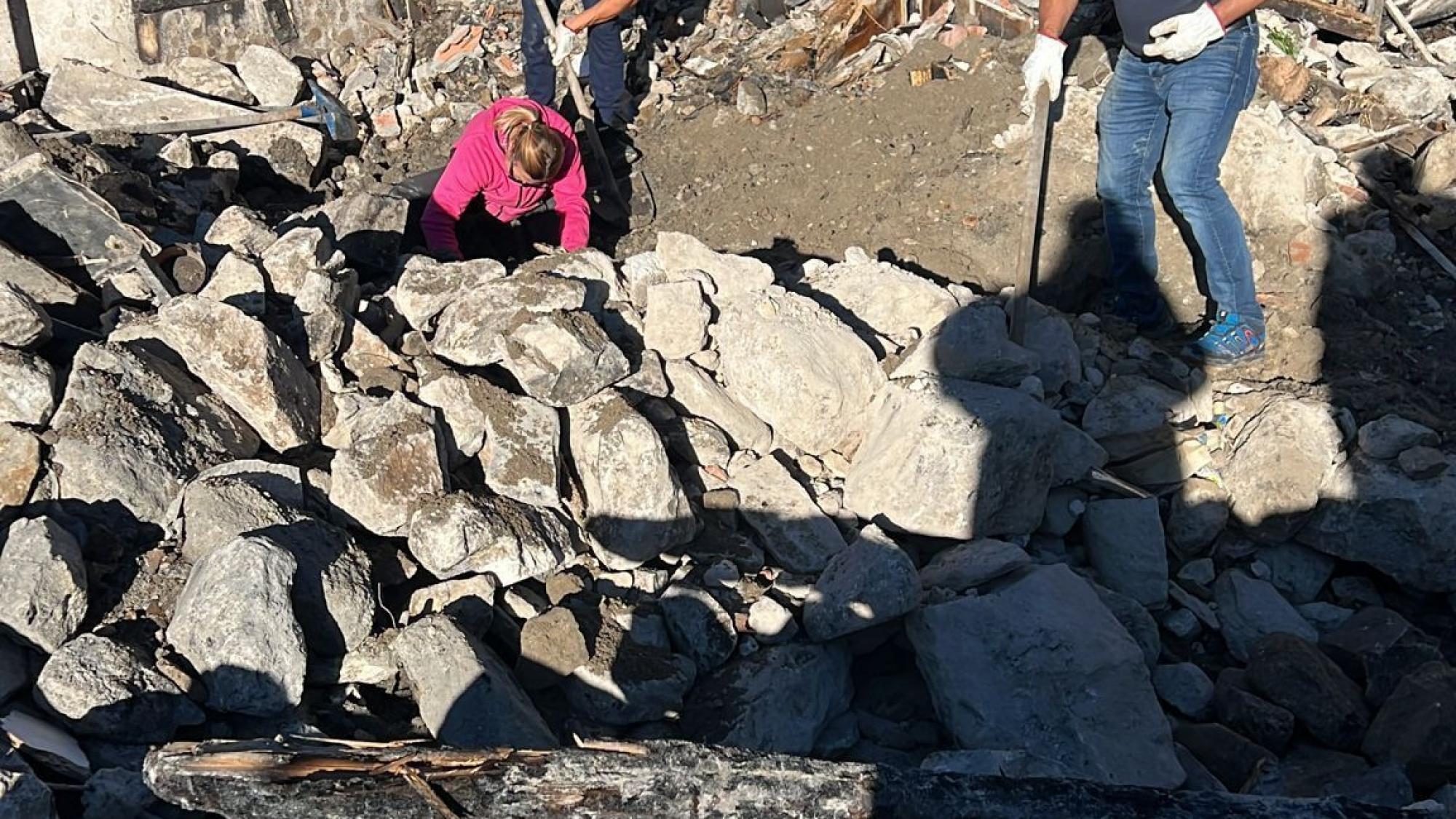 Wie Familie Gitzl selbst nach der toten Oma Helga suchen musste ... Wie Familie Gitzl selbst nach der toten Oma Helga suchen musste ...