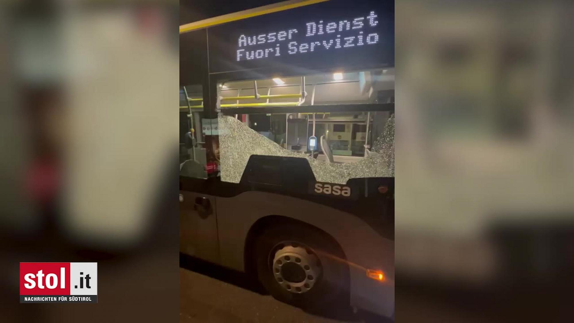 Angstmomente in Bozen: Unbekannte bewerfen Stadtbus mit Steinen ...