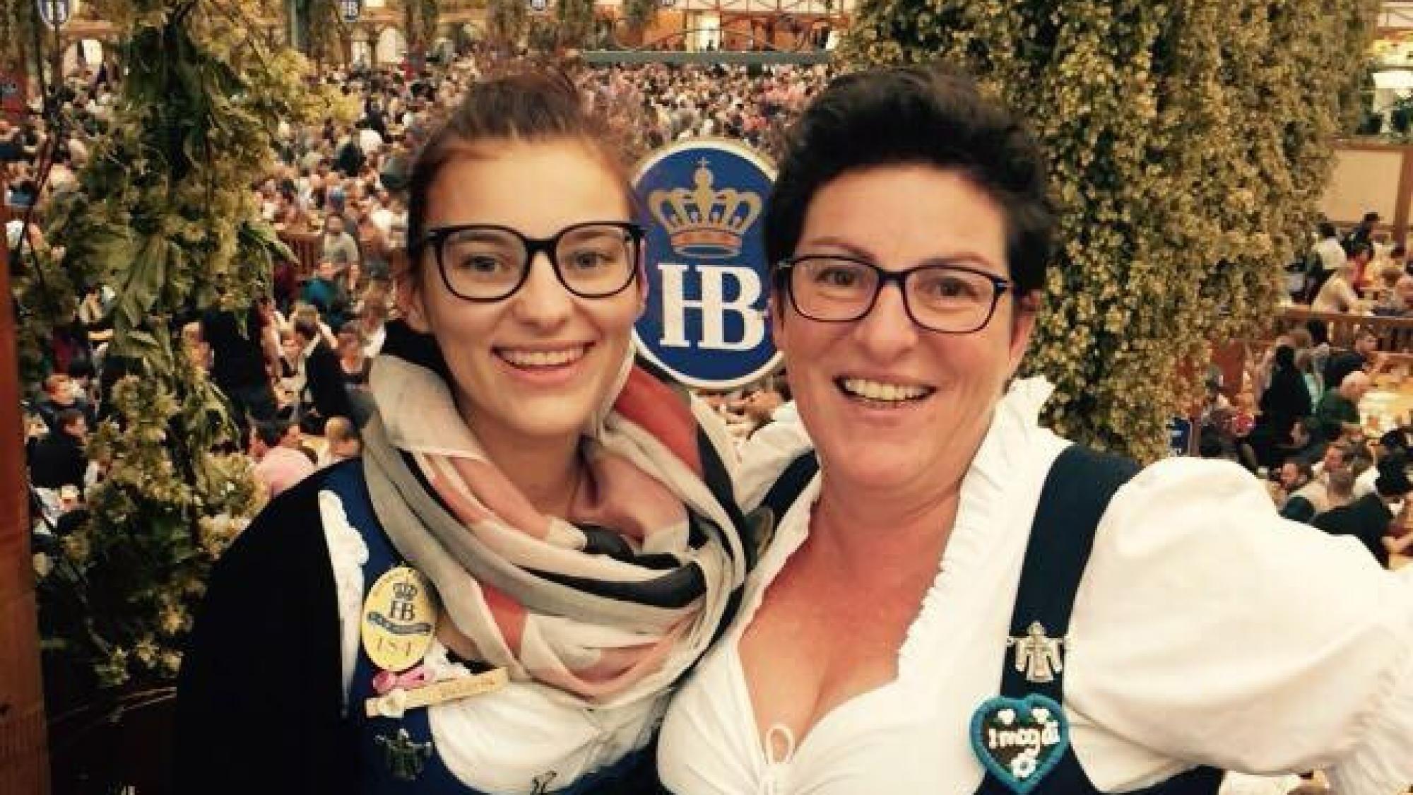 Südtiroler Wiesn-Kellnerin: „Wir hatten große Angst“ - Panorama | stol.it