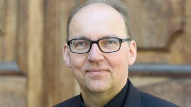 Une poignée d'espoir – et nous lèverons le petit doigt pour cela.