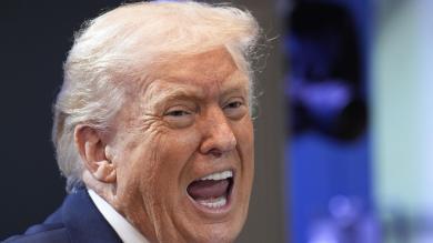 Trump will weltweiten Zoll von zusätzlich 10  Prozent verhängen