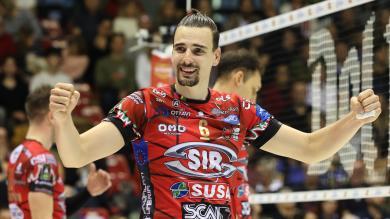 Simone Giannelli is simply superb.