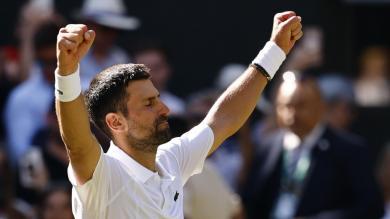 Djokovic zieht mit Federer gleich – Medvedev raus