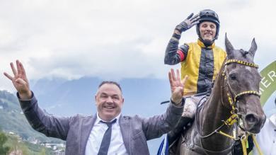 Josef Aichner schreibt die Geschichte neu