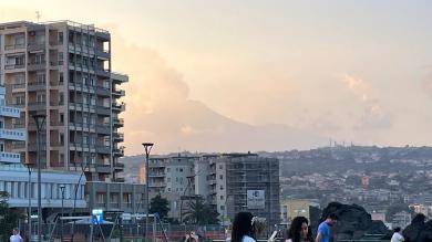 Ätna rumort weiter: Flughafen Catania bleibt geschlossen